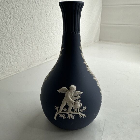 Antique Wedgwood Jasperware Bud Vase in Portland Blue and Cream (5") England - Picture 1 of 13